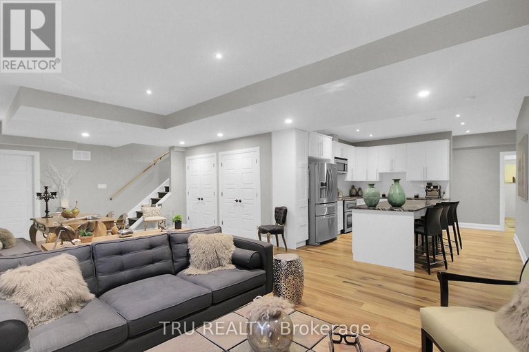 28474227/7909-parkway-road/osgoode-twp-north-of-reg-rd-6/ottawa/ontario/K0A2P0_30