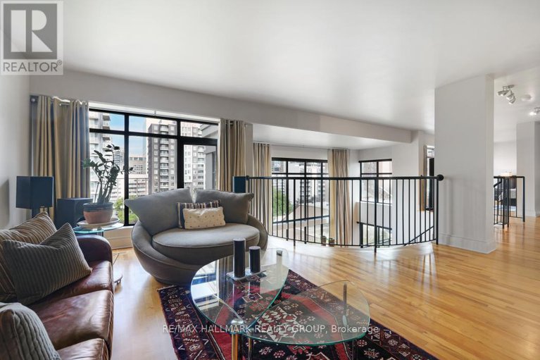 28811810/ph2-364-cooper-street/ottawa-centre/ottawa/ontario/K2P2P3_22