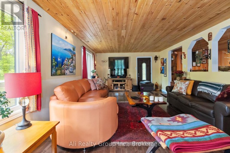 29580490/190-woods-road/constance-bay/ottawa/ontario/K0A3M0_11