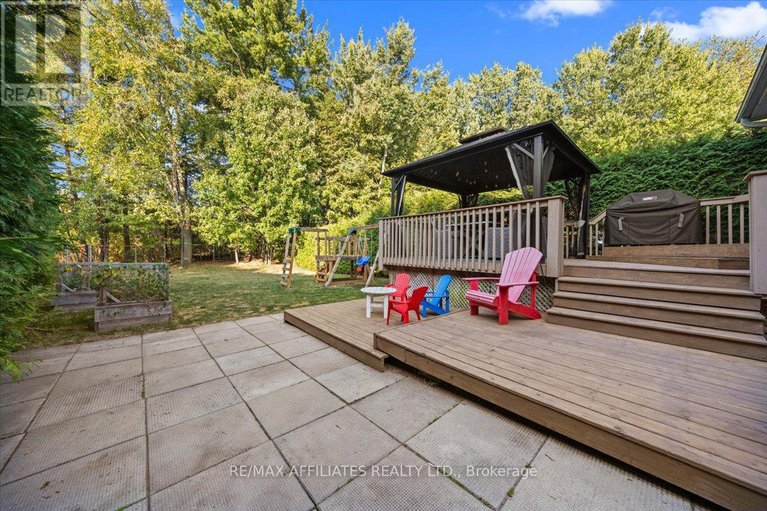 28880153/93-springcreek-crescent/bridlewood/ottawa/ontario/K2M2K8_32