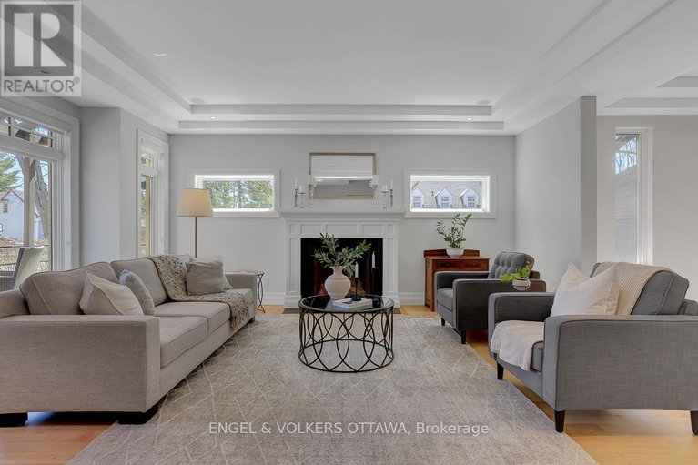 29673243/592-brierwood-avenue/mckellarhighland/ottawa/ontario/K2A2H8_8