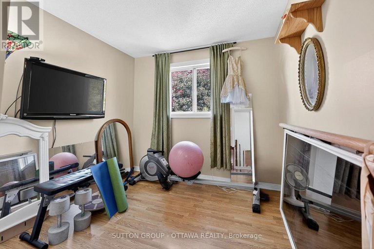 28992847/1473-launay-avenue/fallingbrookpineridge/ottawa/ontario/K4A3R9_27