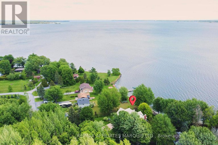 28426607/20562-old-montreal-road/lancaster/south-glengarry/ontario/K0C2C0_45