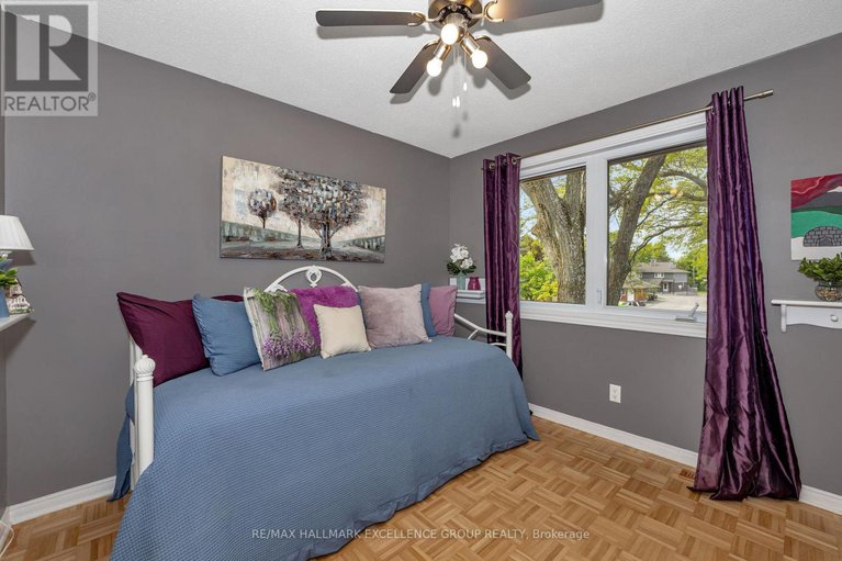 28418354/92-1643-du-sommet-place/chateauneuf/ottawa/ontario/K1C4Z9_23
