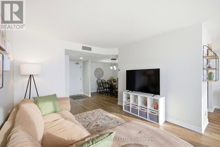 29396671/703-100-grant-carman-drive/borden-farmstewart-farmcarleton-heightsparkwood-hills/ottawa/ontario/K2E8B8_9