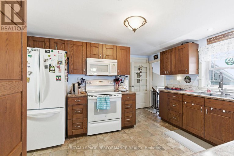 29238691/6149-poirier-avenue/south-glengarry-charlottenburgh-twp/south-glengarry/ontario/K0C2J0_5