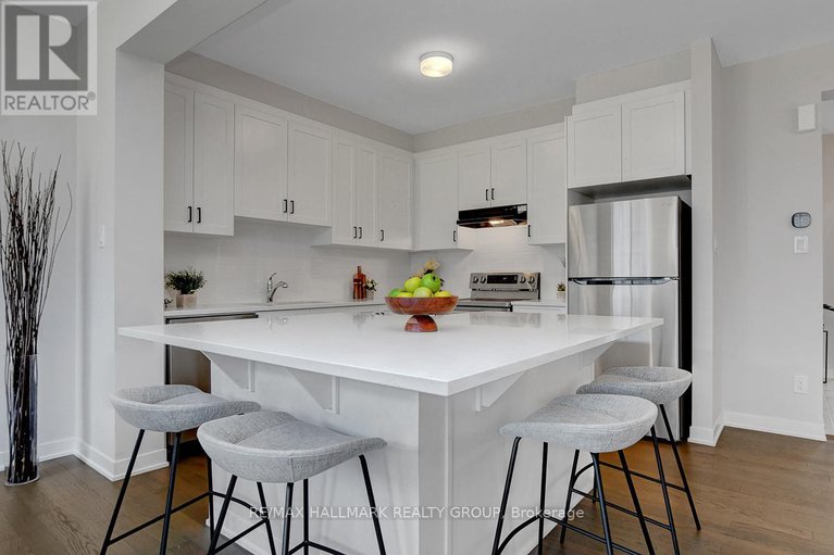 29034876/610-fenwick-way/stonebridge/ottawa/ontario/K2J7E5_13