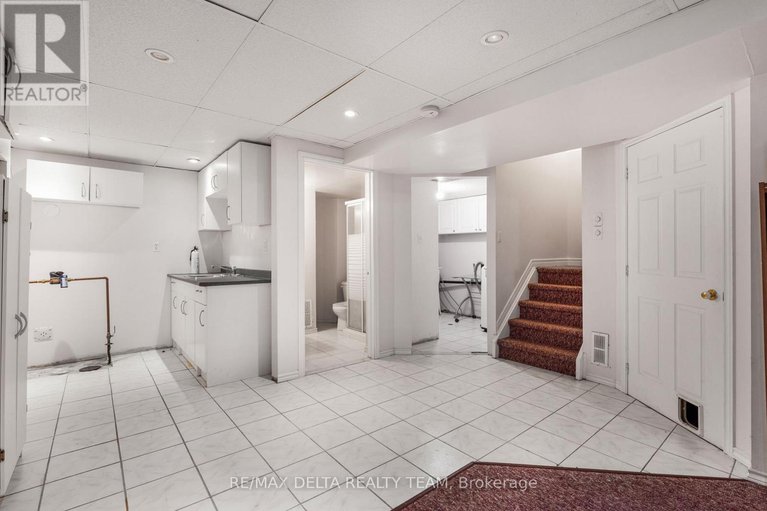 29095359/18-longshire-circle/longfields/ottawa/ontario/K2J4K7_26