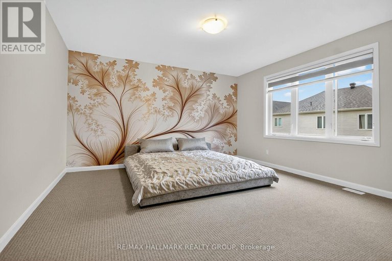 28901947/720-cappamore-drive/half-moon-bay/ottawa/ontario/K2J6W3_22