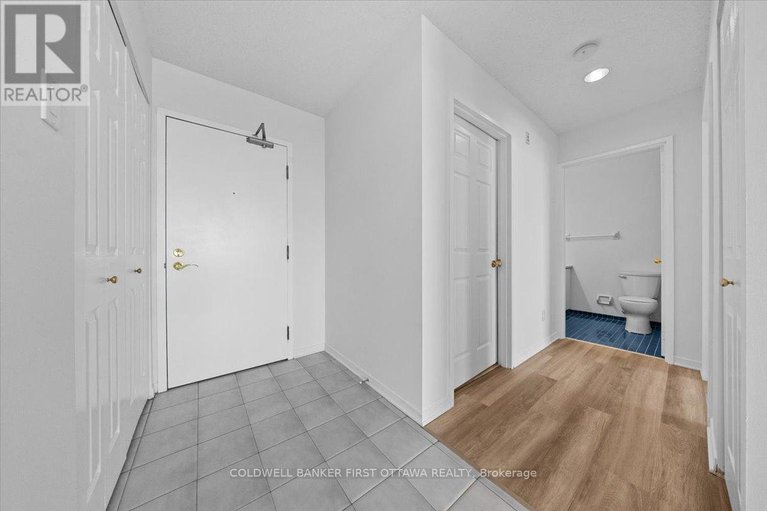 29430525/1403-215-parkdale-avenue/mechanicsville/ottawa/ontario/K1Y4T8_4