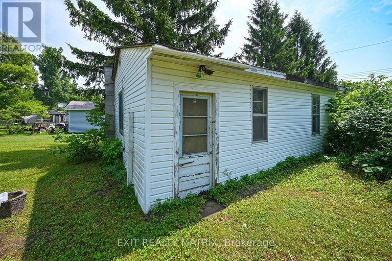 28624051/7771-lawrence-street/vernon/ottawa/ontario/K0A3J0_17