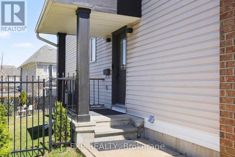 29675451/281-sorento-street/strandherd/ottawa/ontario/K2J0B4_3