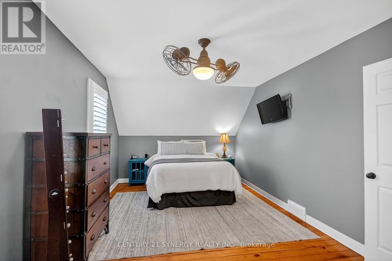 29587854/103-queen-charlotte-street/richmond/ottawa/ontario/K0A2Z0_18