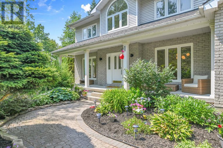 28619825/2057-clark-road/clarencerockland-twp/clarence-rockland/ontario/K4K1K7_3
