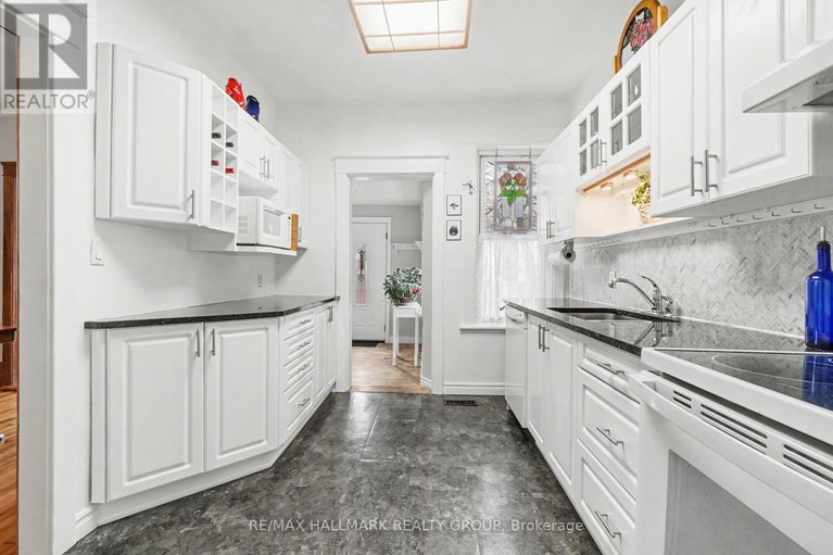 29621621/115-hamilton-avenue-n/ottawa-west/ottawa/ontario/K1Y1C1_13