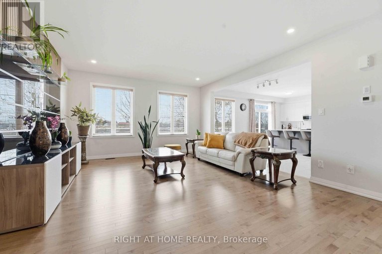 29484591/643-terrier-circle/goulbourn-twp-from-franktown-rdsouth-to-rideau/ottawa/ontario/K0A2Z0_7