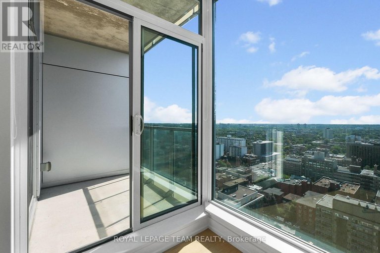 28828873/2408-179-metcalfe-street/ottawa-centre/ottawa/ontario/K2P1P7_39