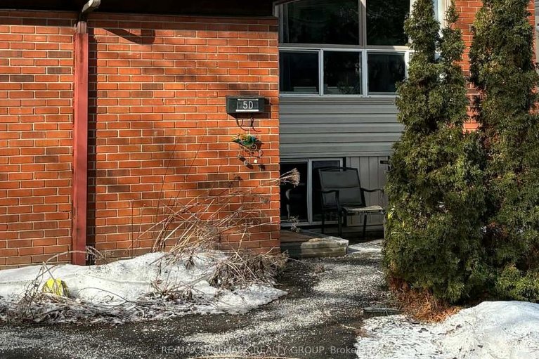 29482640/78-5d-sonnet-crescent/westcliffe-estates/ottawa/ontario/K2H8W8_1