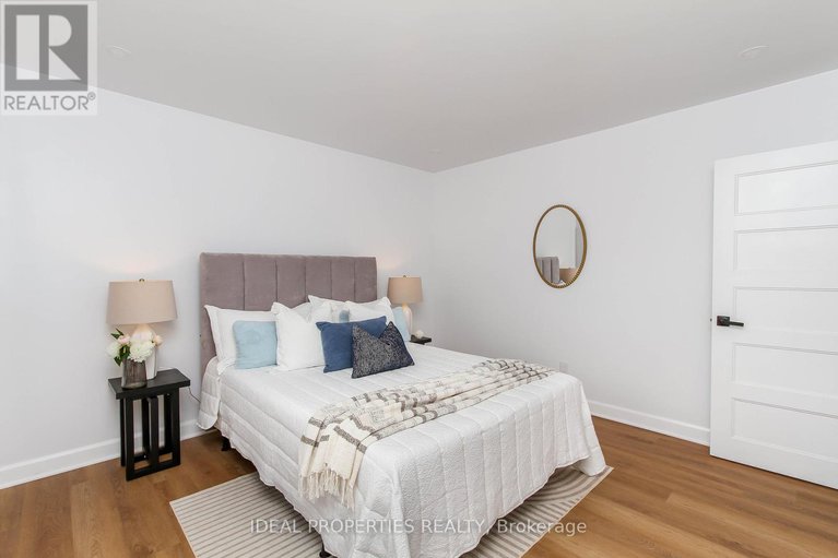 28774886/1796-saunderson-drive/elmvale-acres/ottawa/ontario/K1G2C2_22