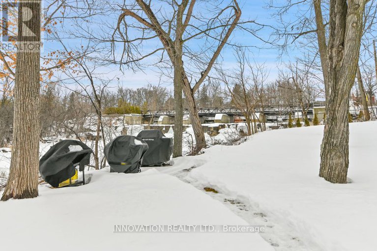 29247495/319-1-rosamond-street-e/almonte/mississippi-mills/ontario/K0A1A0_34