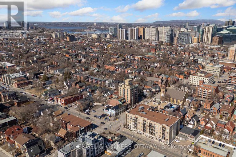 28070950/514-429-kent-street/ottawa-centre/ottawa/ontario/K2P1B5_35