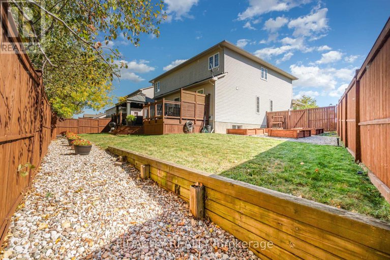 29377972/50-sirocco-crescent/stittsville-north/ottawa/ontario/K2S2C8_32