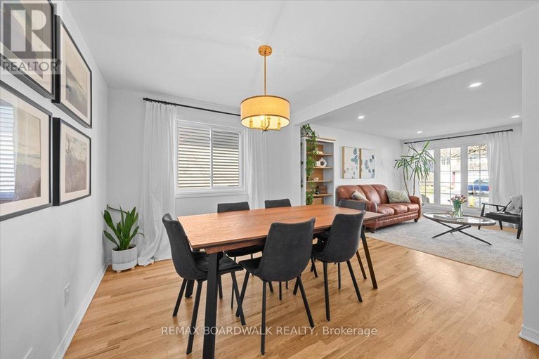 29650202/1715-teakdale-avenue/chapel-hill/ottawa/ontario/K1C6M8_19