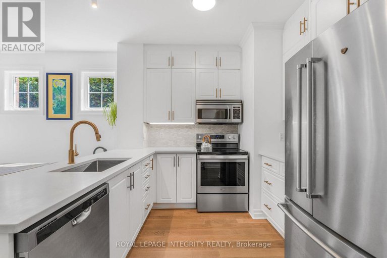 28878619/h-17-melrose-avenue-n/hintonburg/ottawa/ontario/K1Y1T8_8