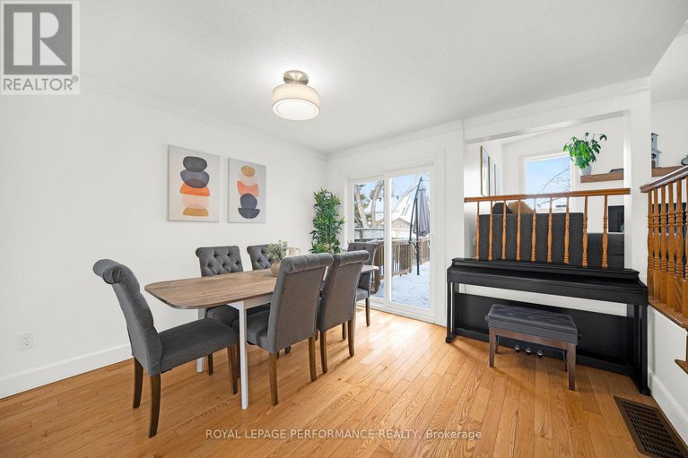 29366991/1557-verchere-street/chateauneuf/ottawa/ontario/K1C7C7_12