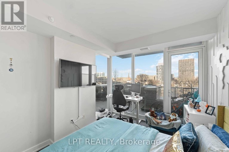 29590861/307-111-champagne-avenue-s/west-centre-town/ottawa/ontario/K1S5V3_21