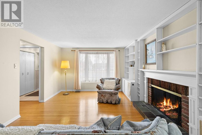 29556235/2391-ogilvie-road/beacon-hill-north/ottawa/ontario/K1J7N4_9