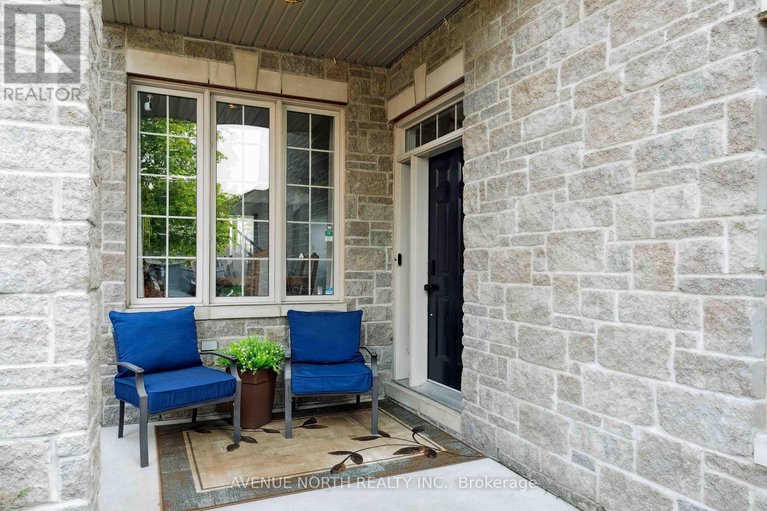 28444872/272-trail-side-circle/springridgeeast-village/ottawa/ontario/K4A5B1_2