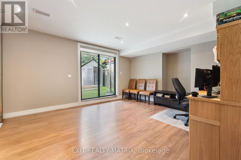 29666799/97-queen-mary-street/overbrookcastle-heights/ottawa/ontario/K1K1X6_33