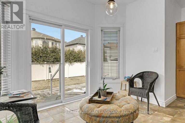 29570539/315-rustic-hills-crescent/springridgeeast-village/ottawa/ontario/K4A5A8_19