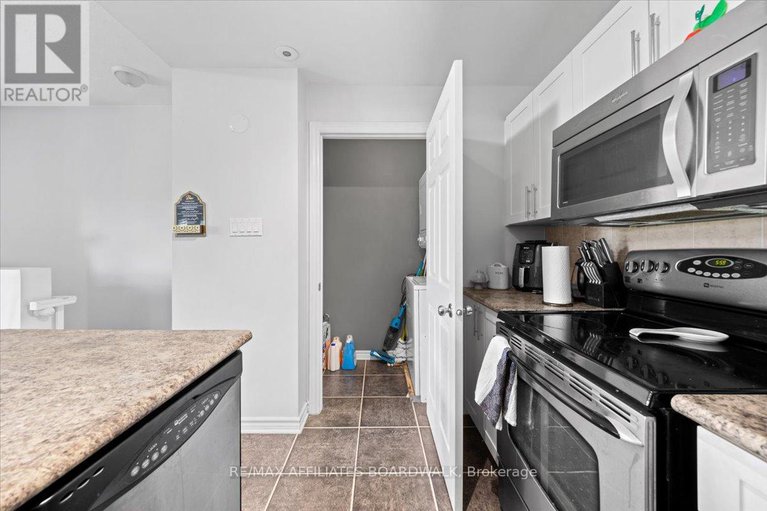 28353467/i-241-crestway-crescent-drive/barrhaven-east/ottawa/ontario/K2G0A9_12