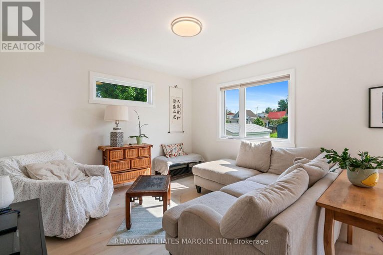 29391594/106-bishop-street-s/alexandria/north-glengarry/ontario/K0C1A0_11