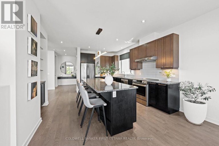29677665/616-summerhill-street/riverside-southgloucester-glen/ottawa/ontario/K4M0C2_14