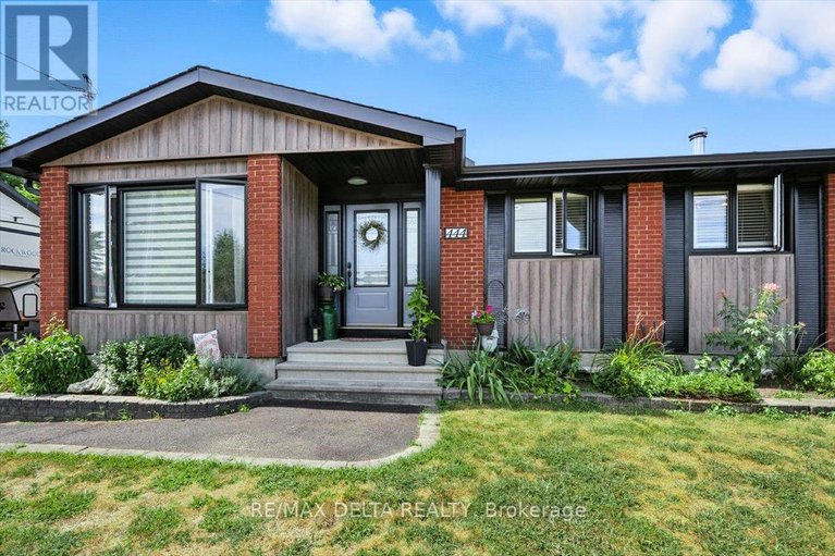 28749415/444-gilles-street/town-of-rockland/clarence-rockland/ontario/K4K1H4_5