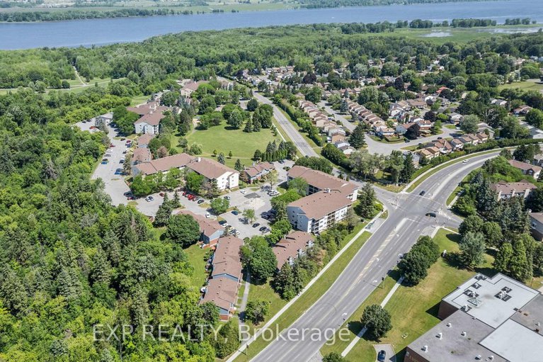 28602451/106-6470-bilberry-drive/orleans-wood/ottawa/ontario/K1C4P1_44
