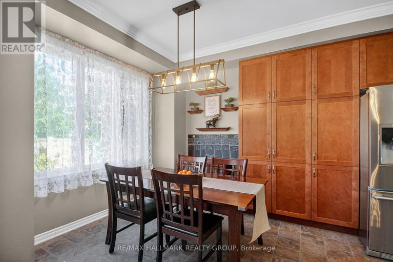 28916724/317-river-landing-avenue/half-moon-bay/ottawa/ontario/K2J3V4_17