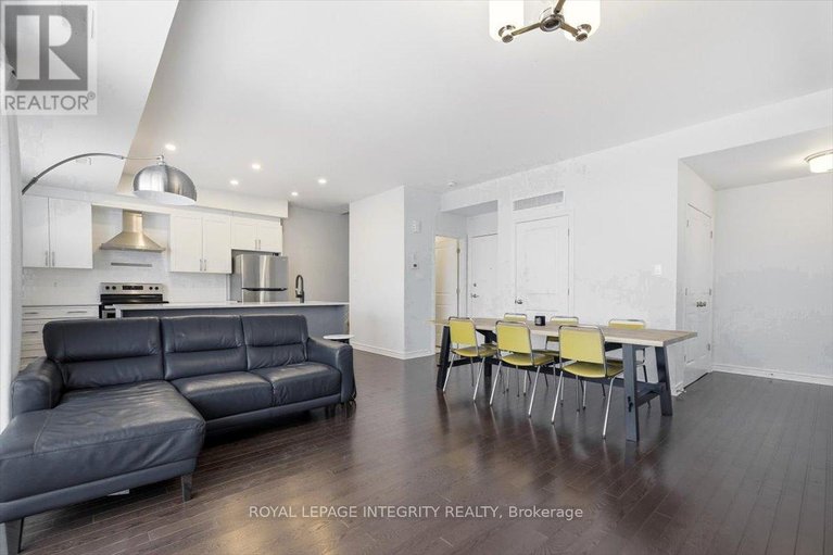 29419871/359-axis-way/mer-bleuebradley-estatesanderson-park/ottawa/ontario/K1W0L7_15