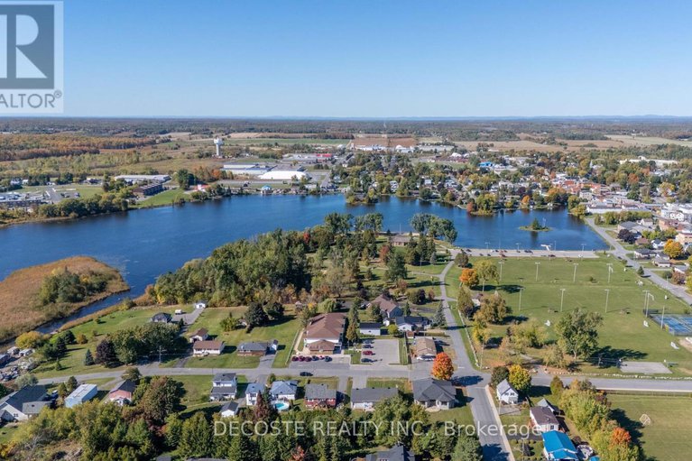 28940024/20322-lochiel-street-w/alexandria/north-glengarry/ontario/K0C1A0_44