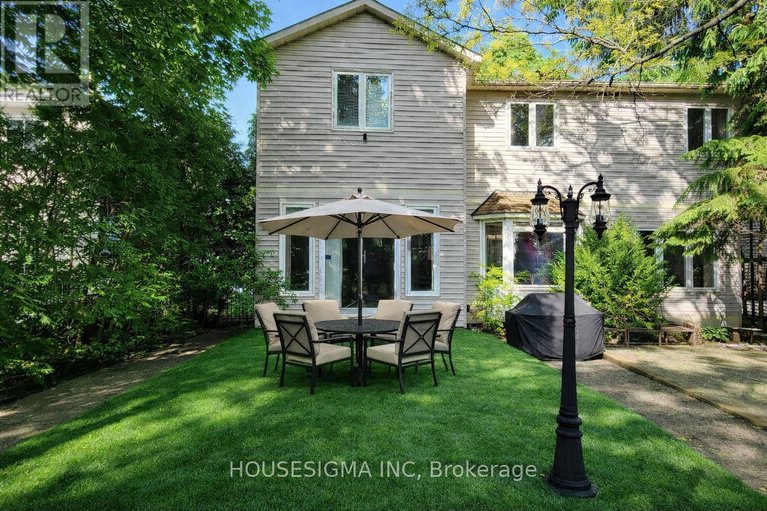 29248323/566-566-falwyn-cres-crescent/fallingbrookridgemount/ottawa/ontario/K4A2A4_40