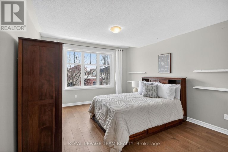 29436864/528-bryce-place/stittsville-north/ottawa/ontario/K2S0N2_33