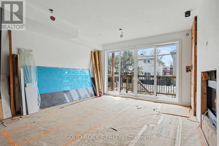 29669968/838-alpine-avenue/queensway-terrace-north/ottawa/ontario/K2B5R6_10