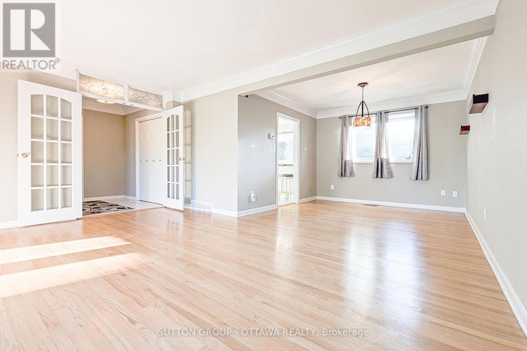 28861066/866-claude-street/castle-heightsrideau-high/ottawa/ontario/K1K2S6_6