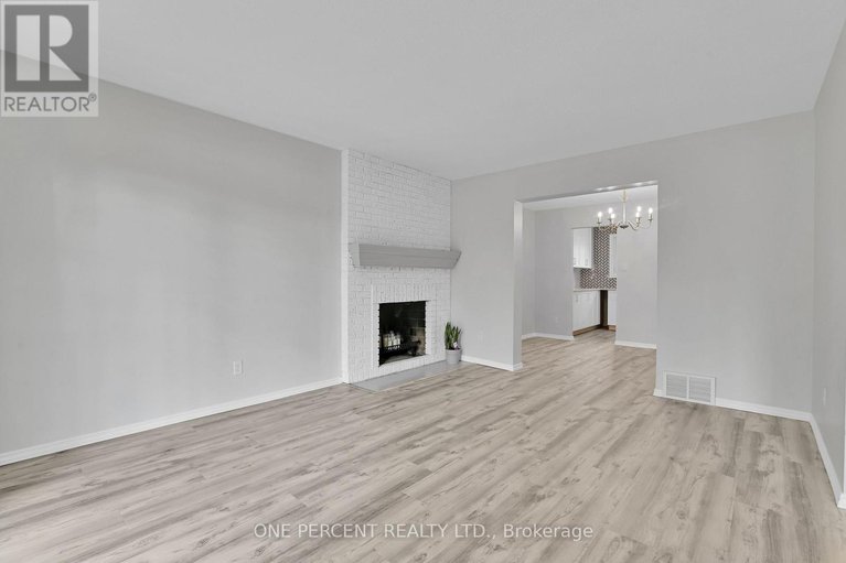 29376378/1511-fisher-avenue/carleton-square/ottawa/ontario/K2C3M8_8