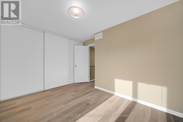 28809858/6325-tealwood-place/chapel-hill/ottawa/ontario/K1C7J9_22