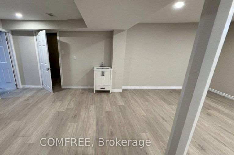 29581815/1320-notting-hill-avenue/ellwood/ottawa/ontario/K1V6T4_34