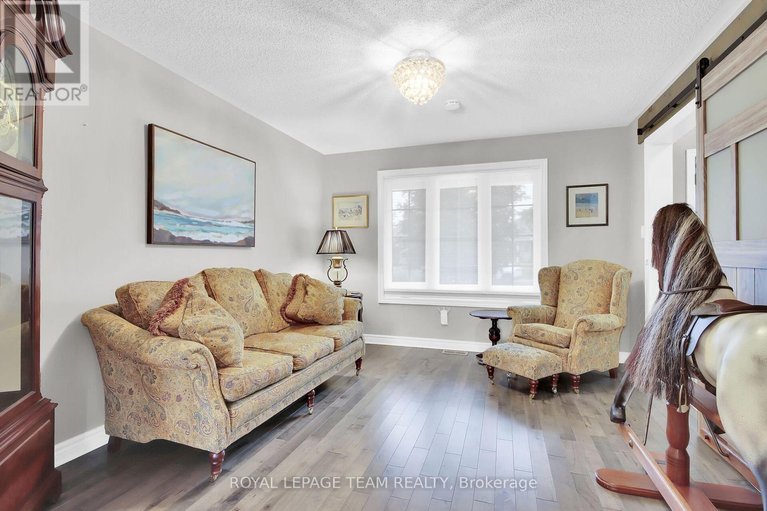 29457185/638-robert-hill-street-n/almonte/mississippi-mills/ontario/K0A1A0_11